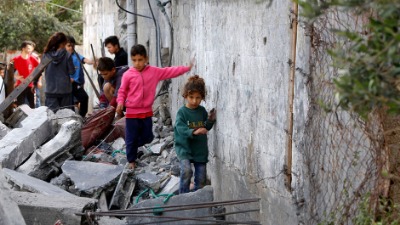 Deca u Gazi moraju da piju slanu vodu