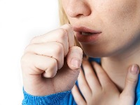 Domaći sirup od samo 3 sastojka pravi je spas i kod najupornijeg kašlja