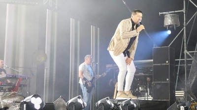 Aco Pejović kao dve Karleuše: Koliko NAS koštaju nastupi folkera