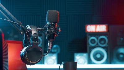 Nakon Rok radija, Alo kupio i televizije TV-5 i Lav Plus iz Užica