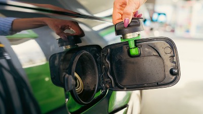 Stigle nove cene goriva: Jedan derivat pojeftinio