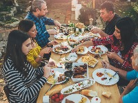 Drama u restoranu u Beogradu: Devojka naručila porciju i umalo umrla, spasli je lekari