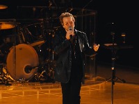 Bono Voks sa publikom skandirao ime Navaljnog (VIDEO)