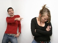 Neko vas vređa? Ove 3 REČI zatvaraju usta svakome ko to radi 