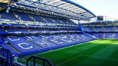 Čelsi najplaćenijeg igrača izbacio iz tima - sad ga se rešava