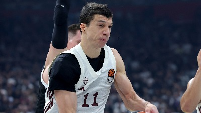 Velika šansa za crno-bele: Lučić se vraća u Partizan?