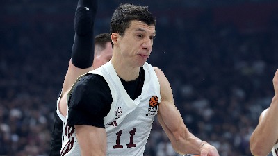 Ljubimac "grobara“ ponovo uz studente (FOTO)