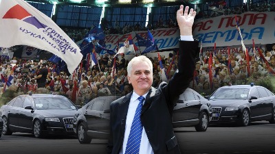 Toma Nikolić zaslužio dodatne benefite jer je tri puta POLJUBIO KOLINDU?