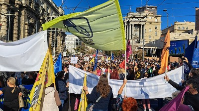 Sindikati prosvete: "Ministarstvo da povuče odluku o nasilnom prekidu nastave!"