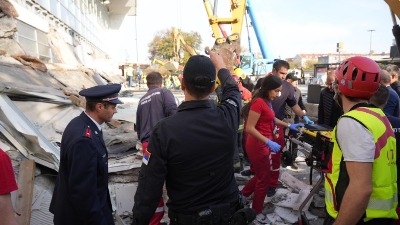 Policija povlači ljude iz istrage o padu nadstrešnice: Vlast ukida Udarnu grupu