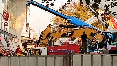 BRATSTVO SNS POZIVA NA DIJALOG Poslednji voz je otišao u 11.52 BRATSTVO SNS POZIVA NA DIJALOG Poslednji voz je otišao u 11.52