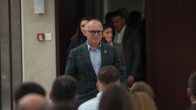 Operisan Goran Vesić