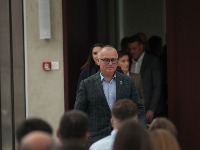 Potvrđeno: Goran Vesić i dalje u bolnici