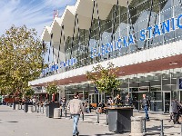 "Novi Sad pamti, ali ne ćuti": Skup ispred Železničke stanice