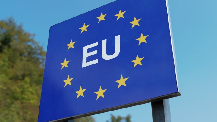 Evropska komisija završava nacrt ugovora za Podgoricu: Beograd TAPKA u mestu na evropskom putu