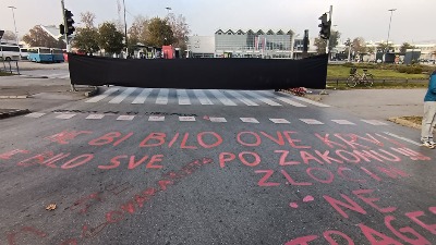 "Neko te posmatra, neko te tajno gleda": Novosađanima stižu prijave zbog farbanja ulica 8. decembra