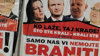 Novi plakati i grafiti protiv opozicije u Novom Sadu na sve strane