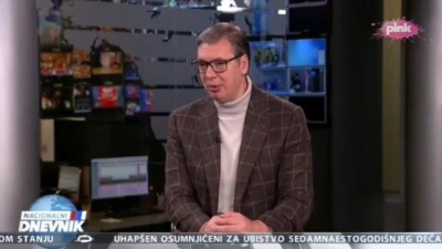 "Pričaću ja dok vi kašljete": Sasvim obično gostovanje Vučića na Pinku (VIDEO)