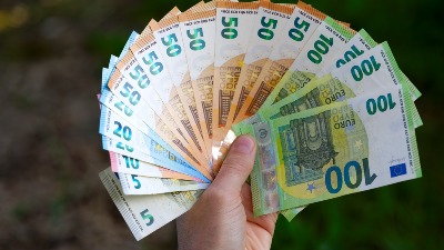 Novčani cunami stiže za 3 znaka: Plivaće u parama do KRAJA MESECA 