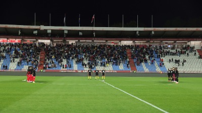 Delije odale počast žrtvama tragedije u Novom Sadu (FOTO)