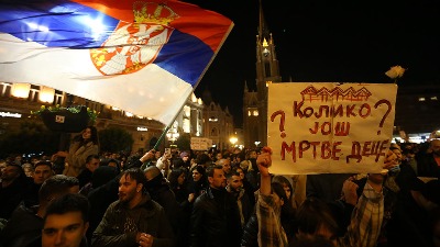 U 17 sati protest opozicije ispred Vlade zbog nesreće u NS