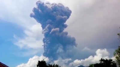 Opet eruptirao vuklan: Ugroženo 16.000 ljudi (FOTO, VIDEO)