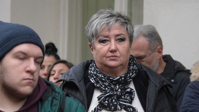 Nišlijki osumnjičenoj da je nožem posekla dekanku u Nišu produžen pritvor
