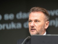 GROBARI OPLJAČKANI, OSTOJA ZAŠTIĆEN: Ko će vratiti novac i dostojanstvo navijačima Partizana?