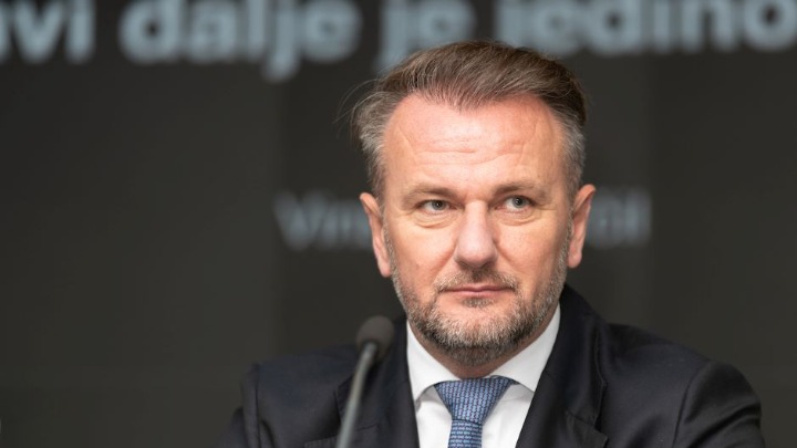 (VIDEO) Pogledajte skandiranje "grobara" protiv Ostoje Mijailovića: Navijači Partizana ponovo udarili na predsednika kluba