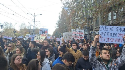 "Samo se u Srbiji KOROV ZALIVA": Nova blokada studenata, priključili im se i maturanti (FOTO, VIDEO)