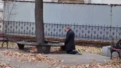Direktor Jovine gimnazije u novom demonstriranju sile: Odneo svedočanstva na Palić