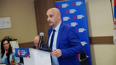 "Ministre Lončar, kada počinje izgradnja i rekonstrukcija Univerzitetskog kliničkog centra u Kragujevcu?"