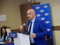 Jekić: Samo naivan čovek može da poveruje da SNS želi da doprinese boljim izbornim uslovima