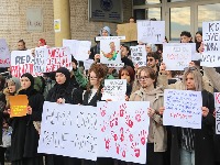 Studenti kod Vuka zastali na 16 minuta, odali poštu i ubijenom detetu u Zagrebu