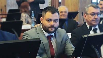 Vasiljević: Ustavni sud ima 42.000 nerešenih predmeta a sudija gostuje na režimskim medijima