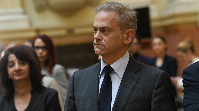 "Kad god su radikali i socijalisti na vlasti Srbija dobije sankcije"