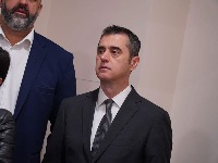 Nikezić: Brnabić da odgovori koga je Putin korumpirao kada je sklopljen naftno-gasni sporazum