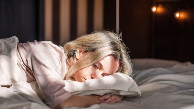 Spavate na stomaku? Evo šta kažu stručnjaci da li je to dobro za zdravlje 