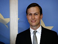 TRAMP TRAŽI IZLAZ IZ RATA Šalje i zeta Kušnera u Pakistan