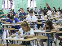 Osmaci danas polažu završni ispit iz srpskog jezika