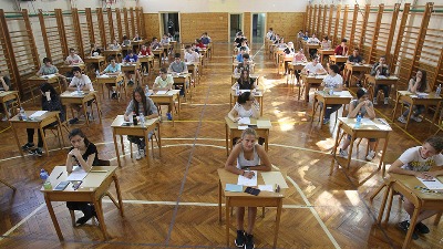 Objavljeni PRELIMINARNI rezultati Male mature: Evo kako da im pristupite!