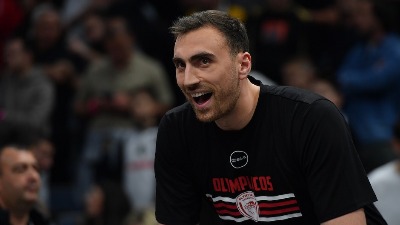 Milutinov pred ŠOK transferom: Navijači mu ne bi oprostili