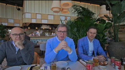 Vučić u restoranu Džejmija Olivera razmišlja o mandataru