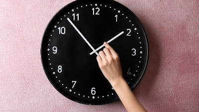 NE ZABORAVITE Noćas pomerite kazaljke na časovnicima