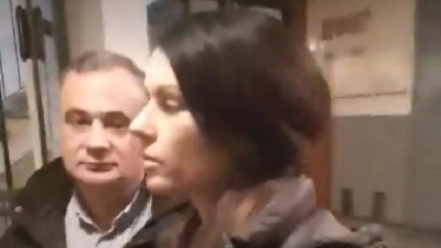 Pančevački SNS direktor JKP "Higijena" uhvaćen kako maltretira Beograđane po zgradama (VIDEO)