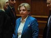 Zagorka Dolovac UZVRAĆA UDARAC: Podneće tužbu protiv Mrdića