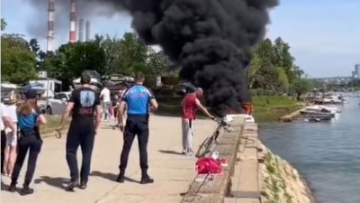 Zapalio se brod na Novom Beogradu (VIDEO)