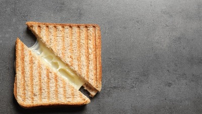 Da li živite u zabludi? Tost ili svež hleb - evo šta je zapravo ZDRAVIJE 