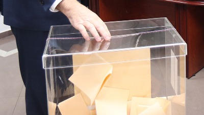 Podneto 14 lista za beogradske izbore, tri u poslednjem satu