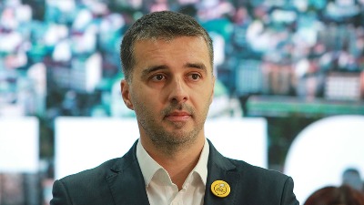 Savo Manojlović otpušten iz Urgentnog centra